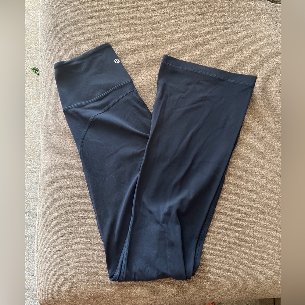 Groove Pant Navy size 6